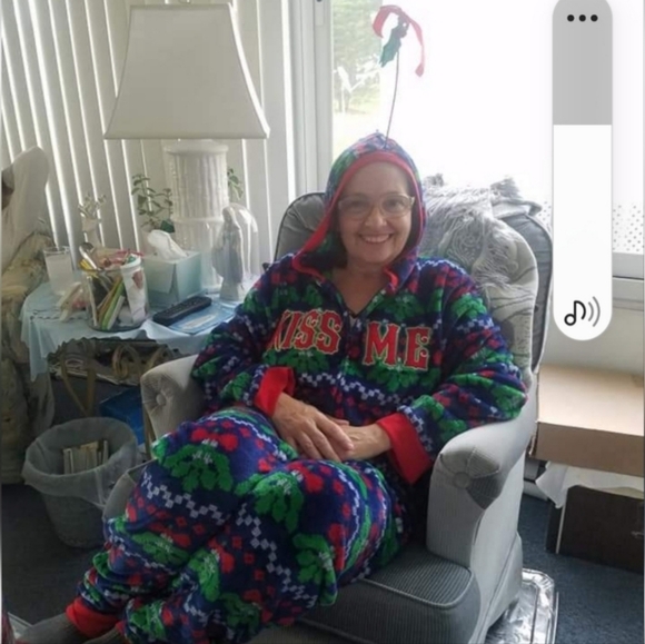 MISTLETOE ONESIE PAJAMAS - Picture 16 of 16